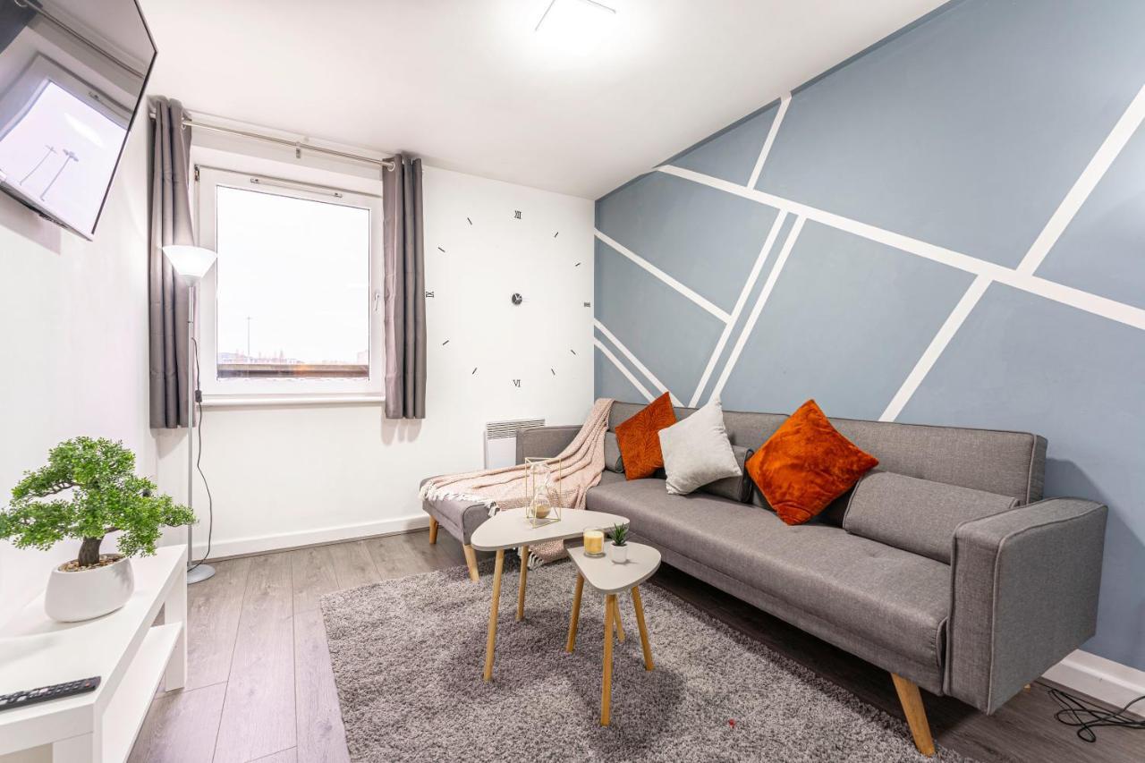 Jkg Property Solutions Presents Cosy City Apartment Coventry Buitenkant foto