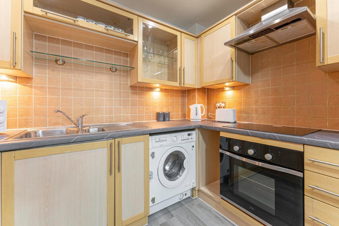 Jkg Property Solutions Presents Cosy City Apartment Coventry Buitenkant foto